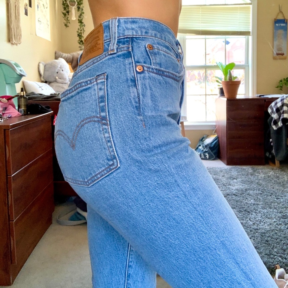 Levi’s Wedgie Fit Women’s Jeans